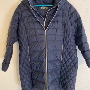 MICHAEL Michael Kors Black Puffer Jacket with Quilted Design and Hood